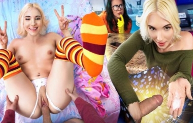 Amber Maddie - Sneaky Sex: My Dick In A Box Prank Got Me Laid! (amber Maddie Family Stokes Debut)