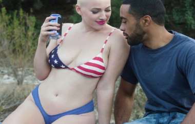 Riley Nixon, Stallion Strong - Trashy Love Story