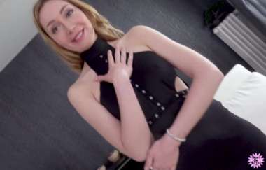 Lola Bambola - Split Personality - Heavyonhotties