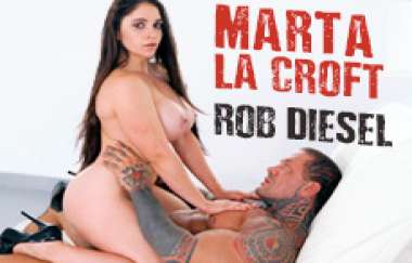 Marta La Croft - Epic Curves - Boobday