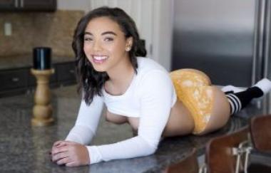 Zerella Skies - Innocent Stepsis Cant Keep A Guy