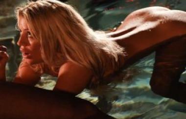 Sienna Day - Romance By The Pool