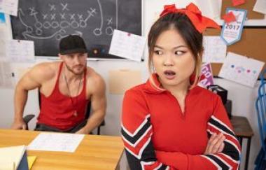 Lulu Chu - Asian Cheerleaders