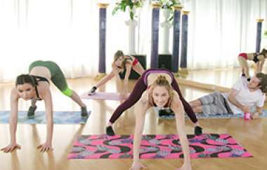  Yoga Perv