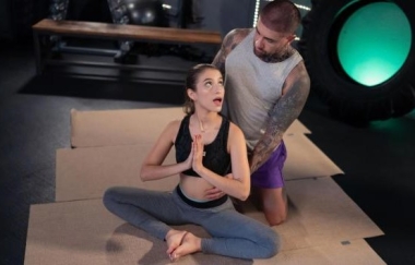 Sofia Smith - Mindful Yoga Latina Teen Passion