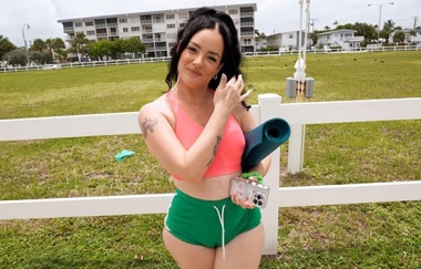 Lillianette - Girl Got Ass