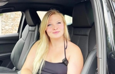Anissa - 22, Has Just Shot Her First Porn Film From Bordeaux!