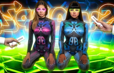 Beca Barbie, Della Cate - Robo-stepsis